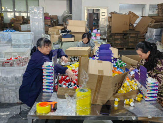 建行南昌分行 金融“輸血”激發(fā)特色產(chǎn)業(yè)活力，日用雜品銷(xiāo)售煥新姿